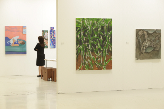 서울 강남구 코엑스에서 지난 3일 개막한 '2024 화랑미술제' 전경. 연합뉴스